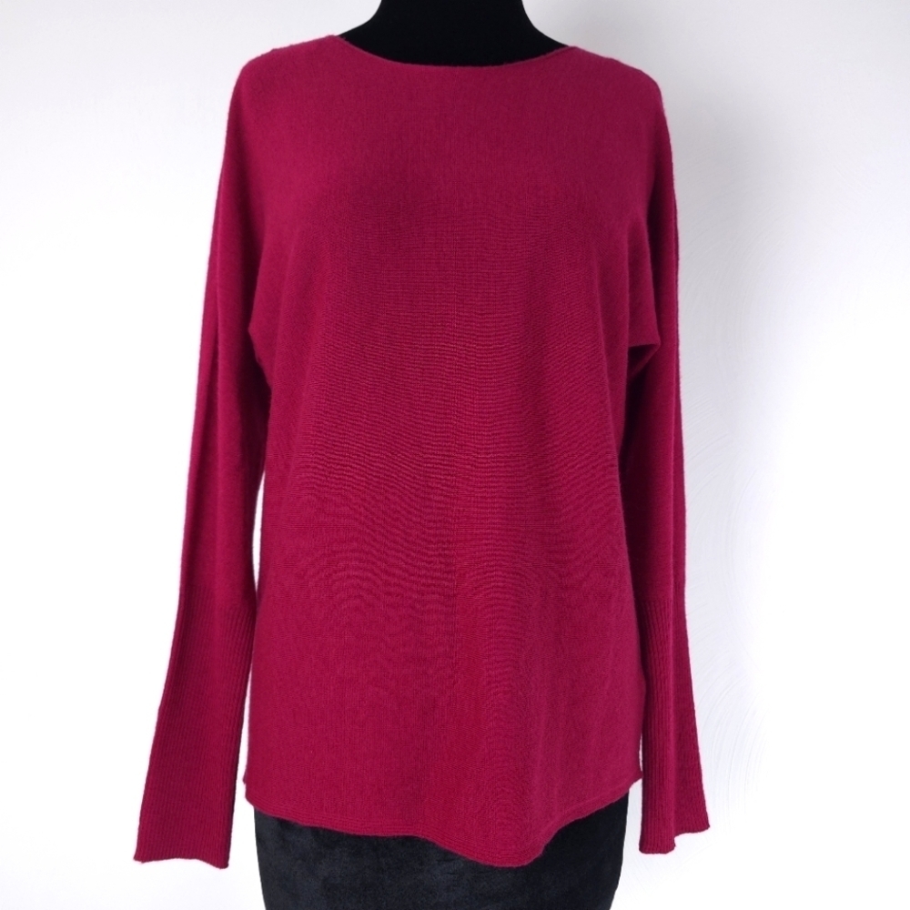 Max studio extra fine merino wool long sleeve crew neck size M